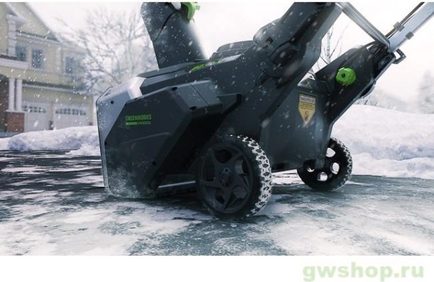 Снегоуборщик аккумуляторный GREENWORKS GD82STK5 82V, АКБ 5Ач и ЗУ [2602507UB]