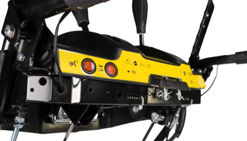 Снегоуборщик бензиновый CHAMPION ST 761 BS [ST761BS]